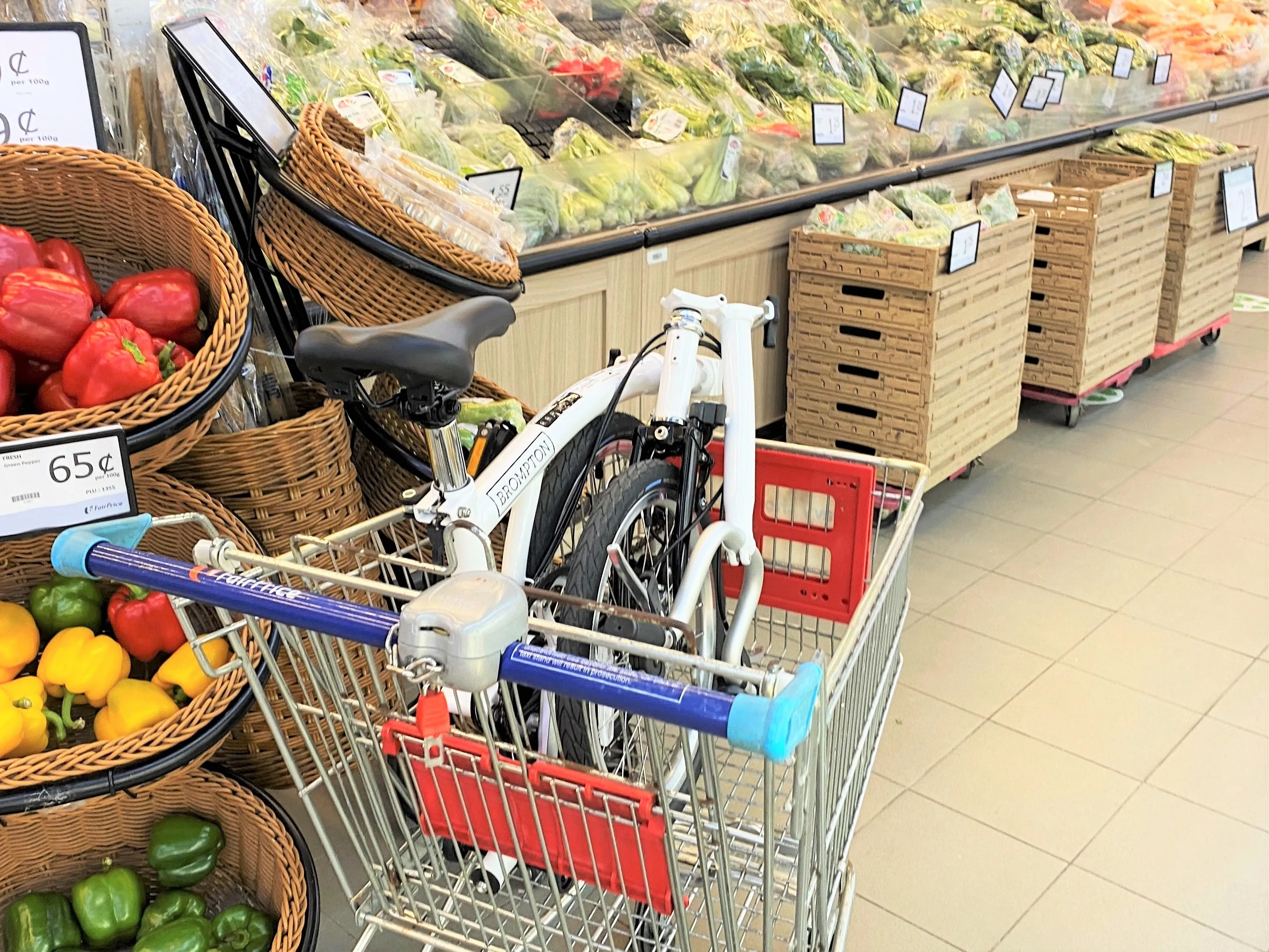 Brompton in a supermarket cart in Singapore